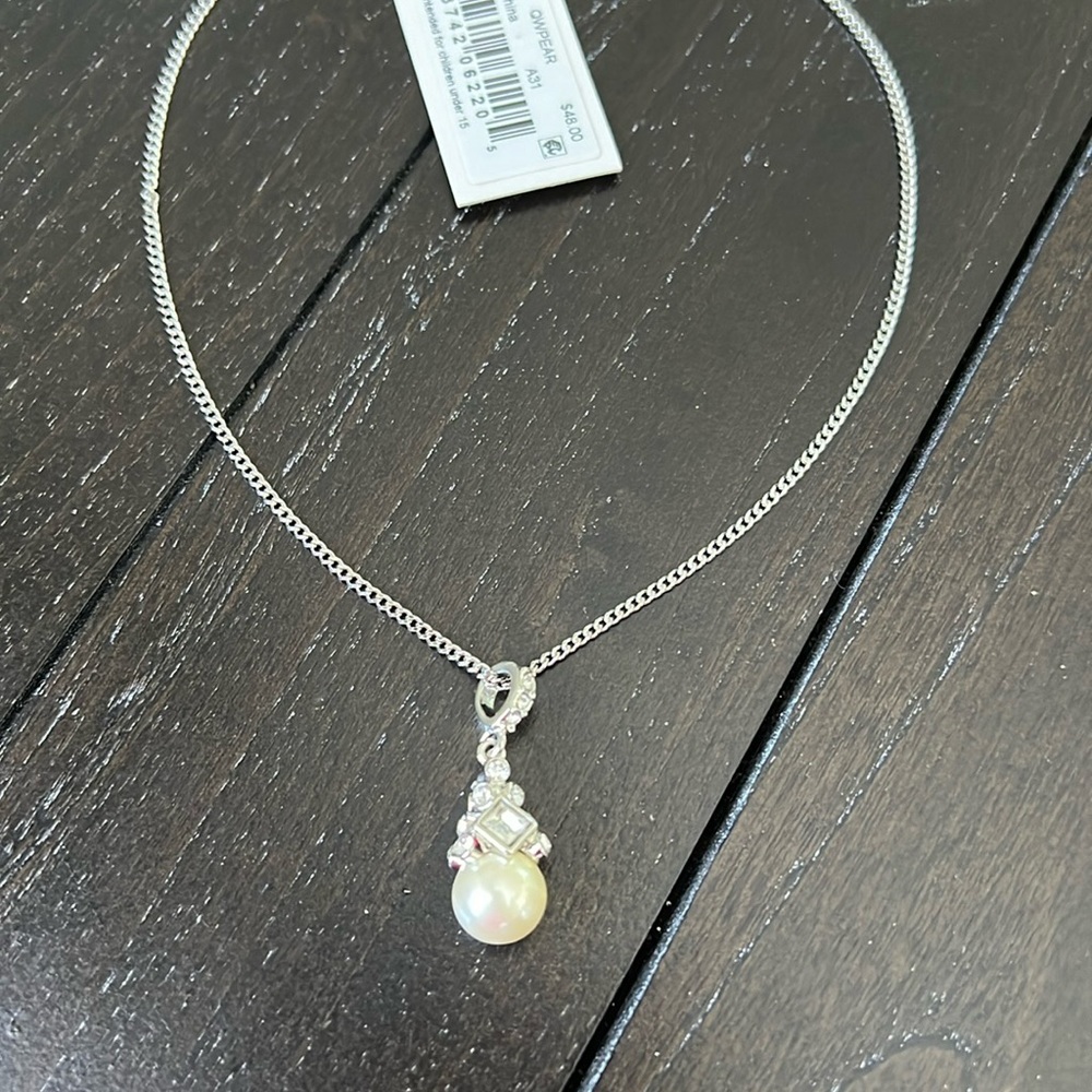 Givenchy Necklace - Picture 4 of 8
